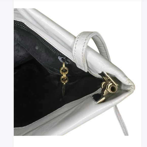 Salvatore Ferragamo 100% Leather Bag Off White Shoulder Bag Hinged Purse Vtg COA - Picture 10 of 17